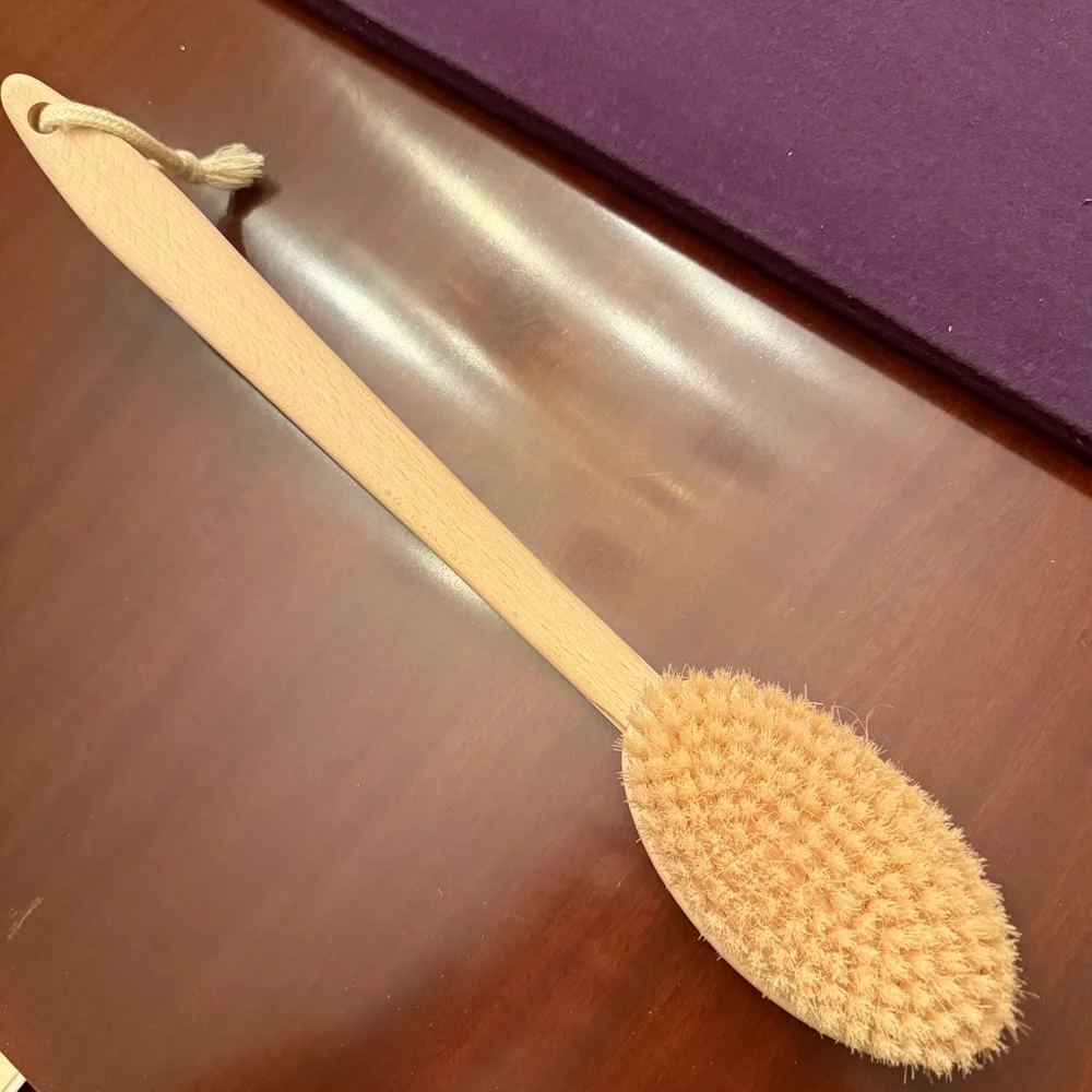 Wooden Bath Brush with Natural Bristles
